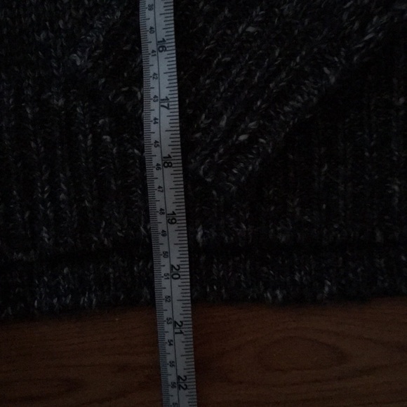 Cropped Tribal Grey Turtleneck Sweater - Picture 4 of 5